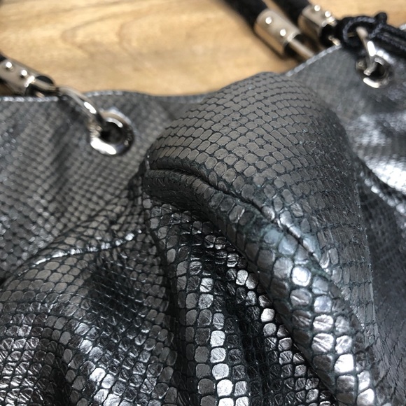Michael Kors Skorpios metallic snakeskin bag - Picture 6 of 16